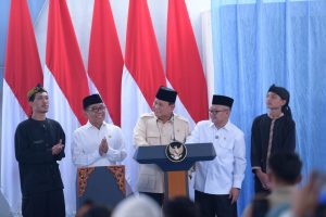 Mendikdasmen Dampingi Presiden Resmikan Program Hasil Terbaik Cepat di SDN 5 Cimahpar